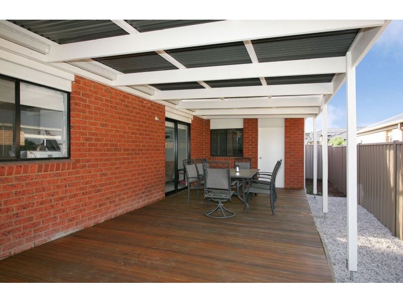 95 Hamilton Hume Parade, Craigieburn VIC 3064