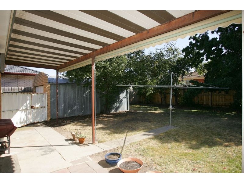 2 Bee Court , Craigieburn VIC 3064