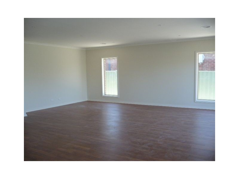 55 Chelsworth Loop, Craigieburn VIC 3064