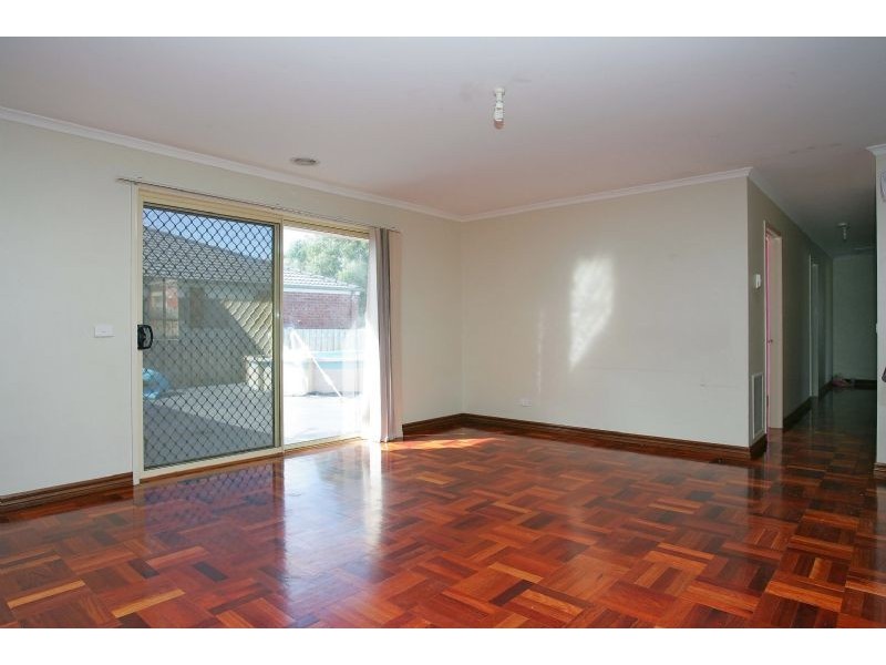18  Raheen Place, Craigieburn VIC 3064