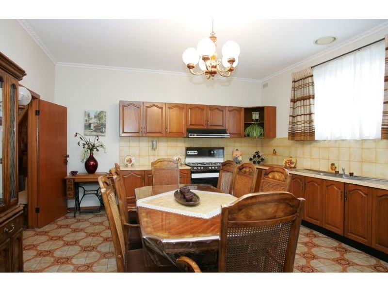 11 Crockett Avenue, Craigieburn VIC 3064