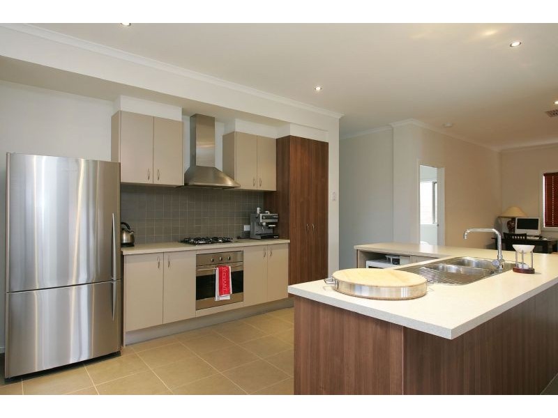 4  Kelso Street, Craigieburn VIC 3064