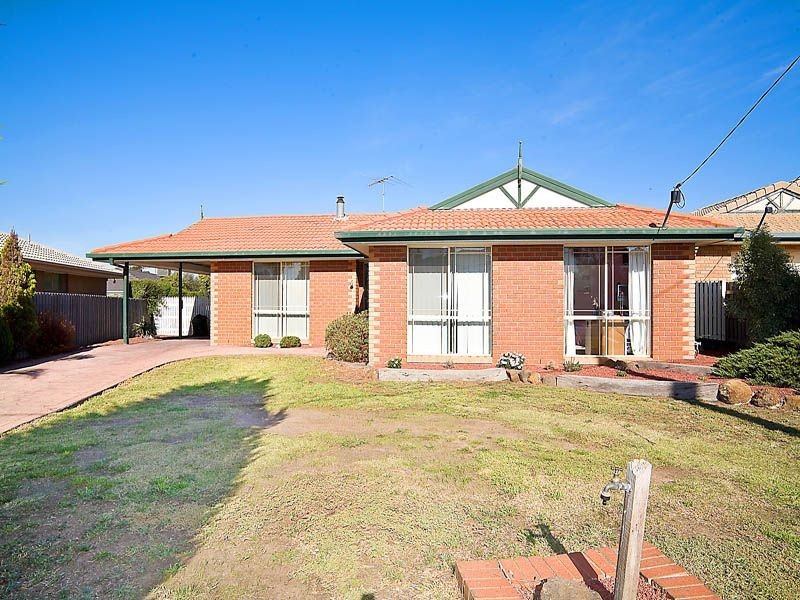 9 Cardiff Court, Craigieburn VIC 3064