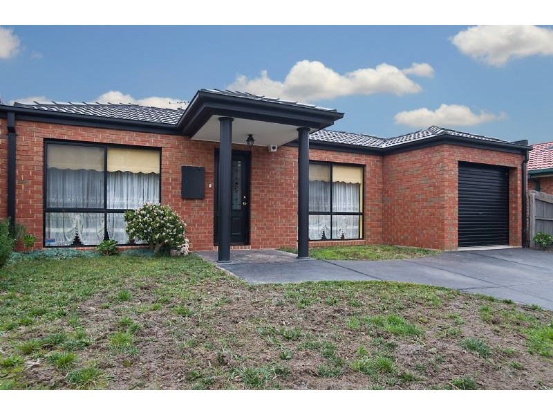 10 Salween Crescent, Roxburgh Park VIC 3064