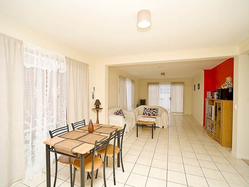 12 Mulberry Pass, Craigieburn VIC 3064
