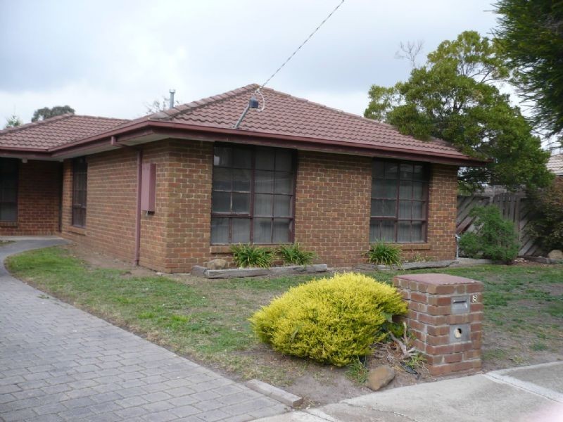8 Ottery Court, Craigieburn VIC 3064