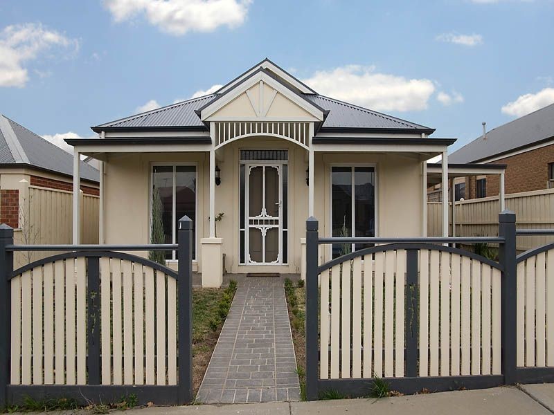 7 Oakville Place, Craigieburn VIC 3064