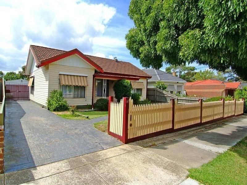16 Coniston Avenue, Airport West VIC 3042