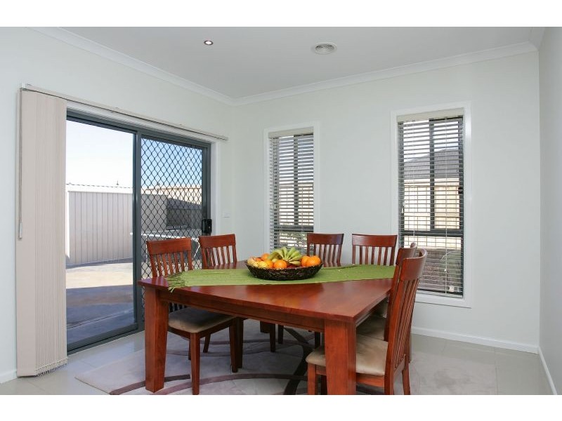 71 Bellfield Drive, Craigieburn VIC 3064