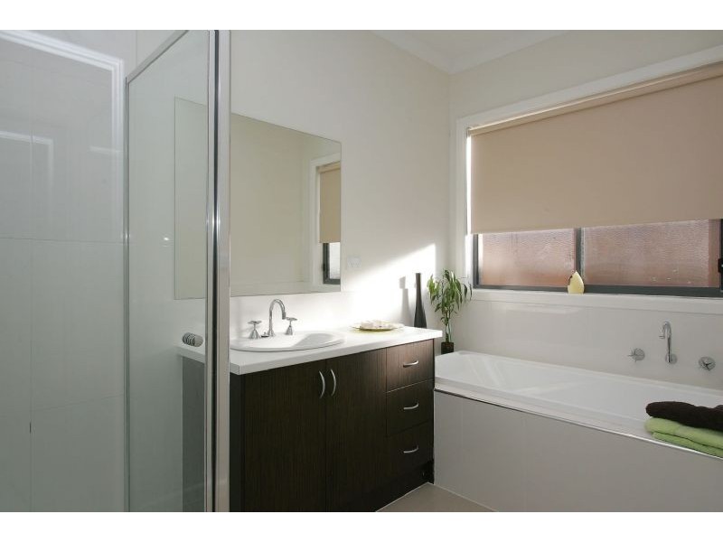 71 Bellfield Drive, Craigieburn VIC 3064