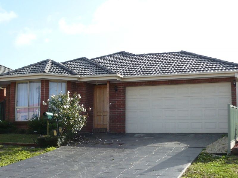 4 Swinburne Close, Craigieburn VIC 3064