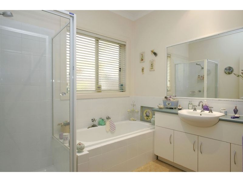 10 Liverpool Circuit, Craigieburn VIC 3064