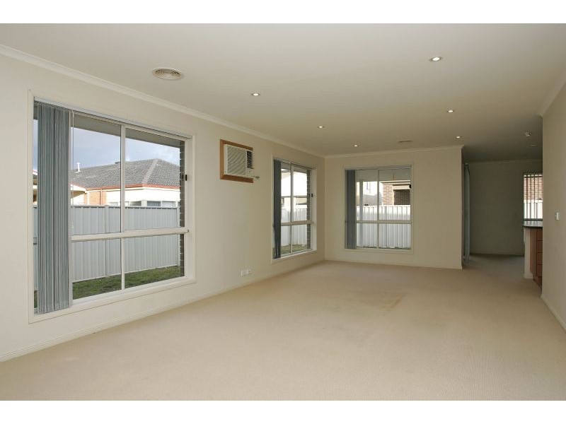 3 Eastwood Place, Craigieburn VIC 3064