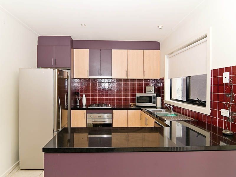 17 Orlando Drive, Roxburgh Park VIC 3064