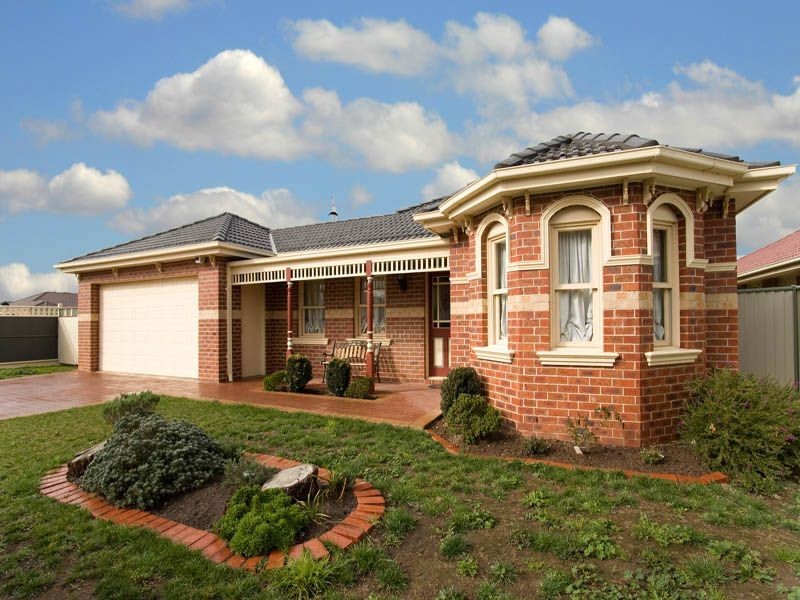 11 Bay Meadow Green, Craigieburn VIC 3064
