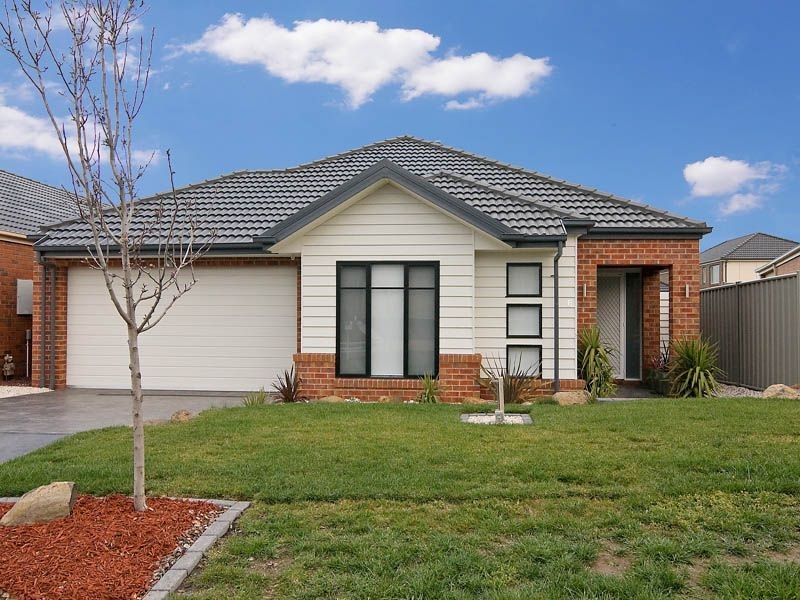 6 Eades Way, Craigieburn VIC 3064