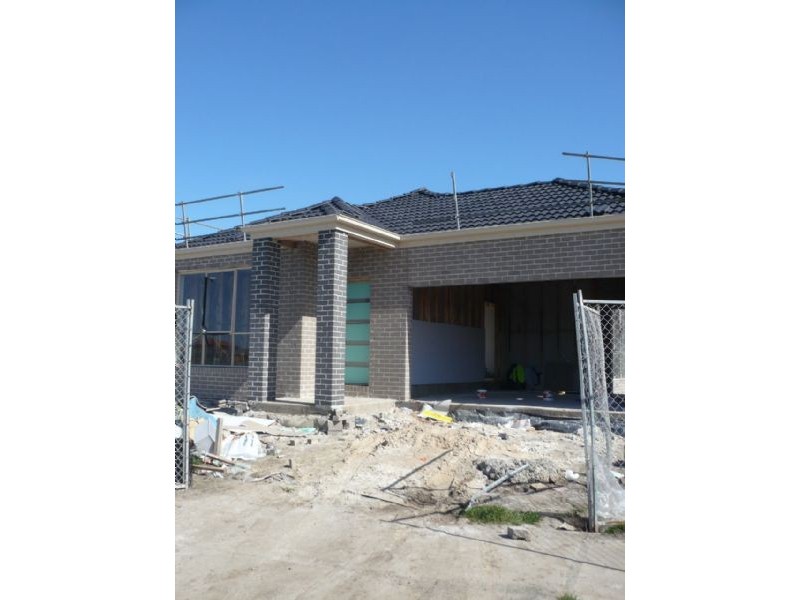 46 Centennial Park Drive, Craigieburn VIC 3064