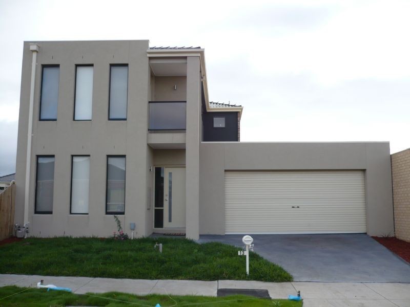 13 Malabar Street, Roxburgh Park VIC 3064