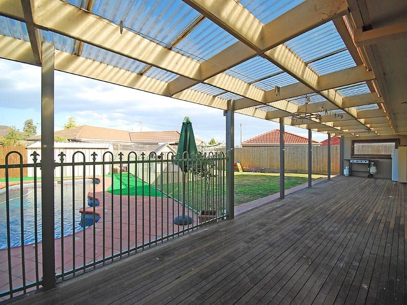 79 Banbury Crescent, Craigieburn VIC 3064