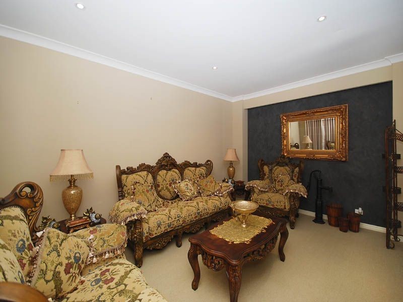 10 Tavistock Court, Craigieburn VIC 3064