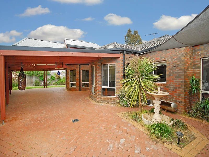 10 Tavistock Court, Craigieburn VIC 3064