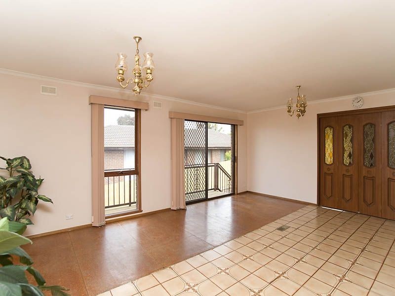 10 Penryn Place, Craigieburn VIC 3064