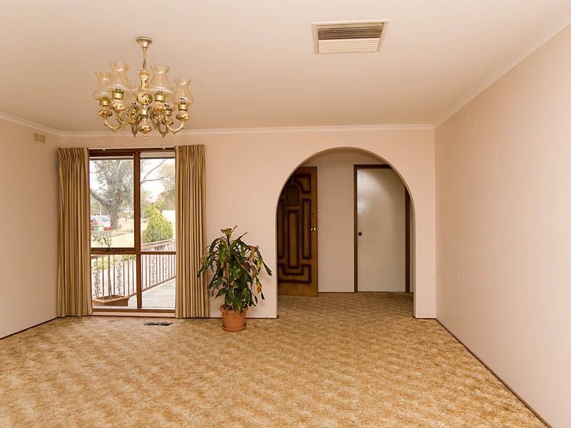 10 Penryn Place, Craigieburn VIC 3064