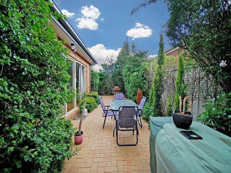 12 Shearwater Place, Craigieburn VIC 3064