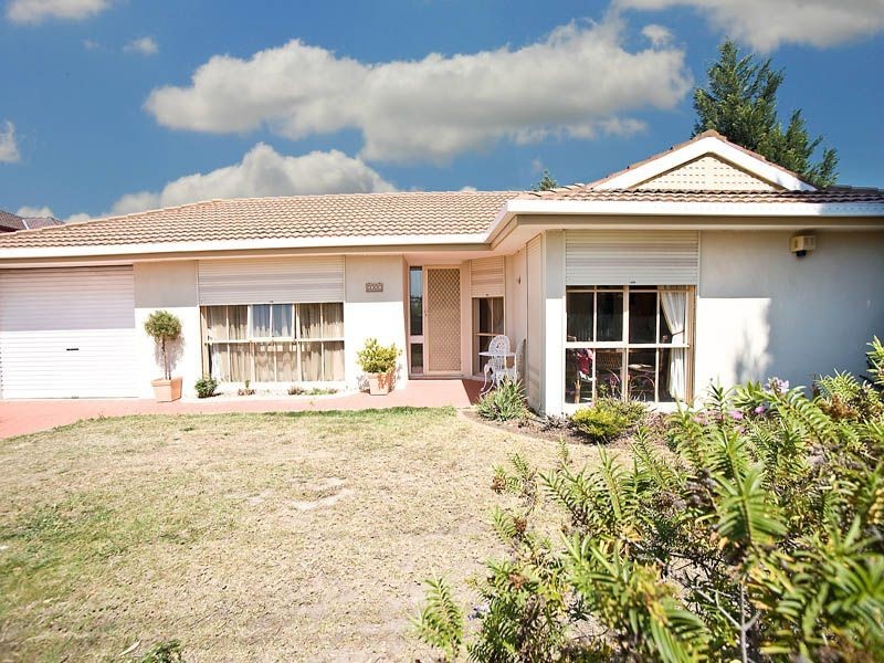 105  Hothlyn Drive, Craigieburn VIC 3064