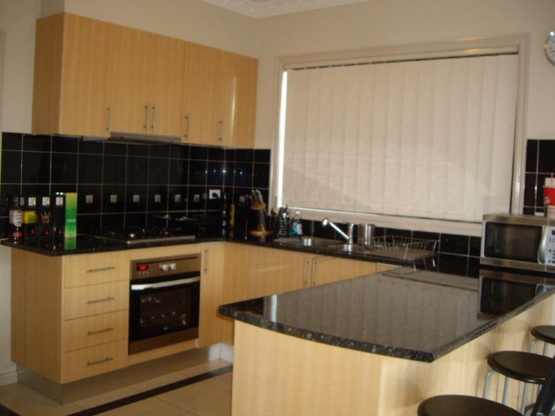 2/9 Dalton Court, Meadow Heights VIC 3048