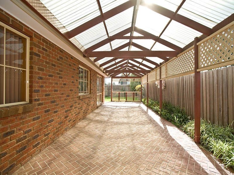 12 Egton Court, Craigieburn VIC 3064