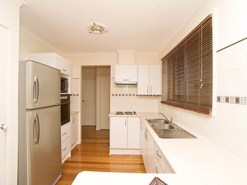 2  Valley Court, Craigieburn VIC 3064