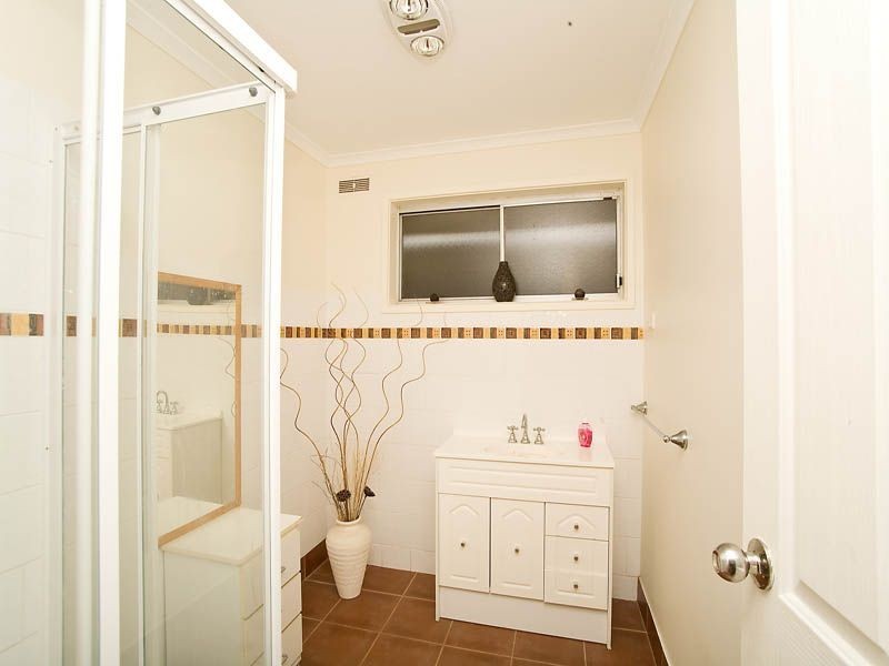 2  Valley Court, Craigieburn VIC 3064