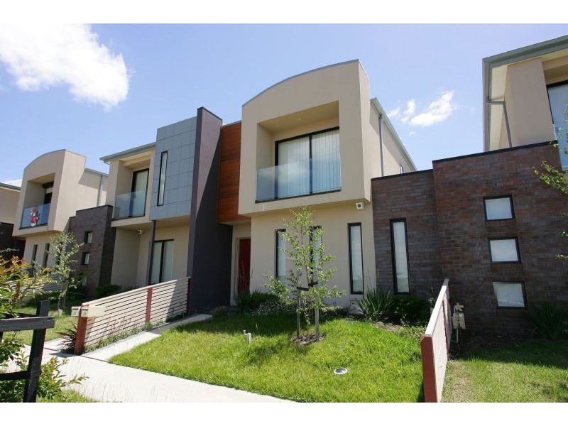 23 Orlando Drive, Roxburgh Park VIC 3064