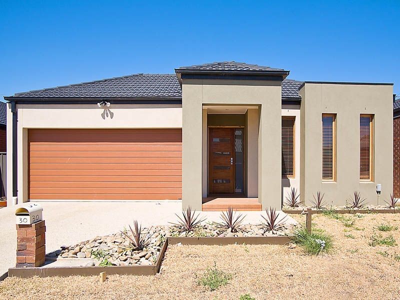 30 Mallacoota Way, Craigieburn VIC 3064