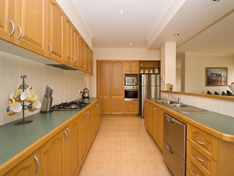 2 Crestmont Terrace, Craigieburn VIC 3064