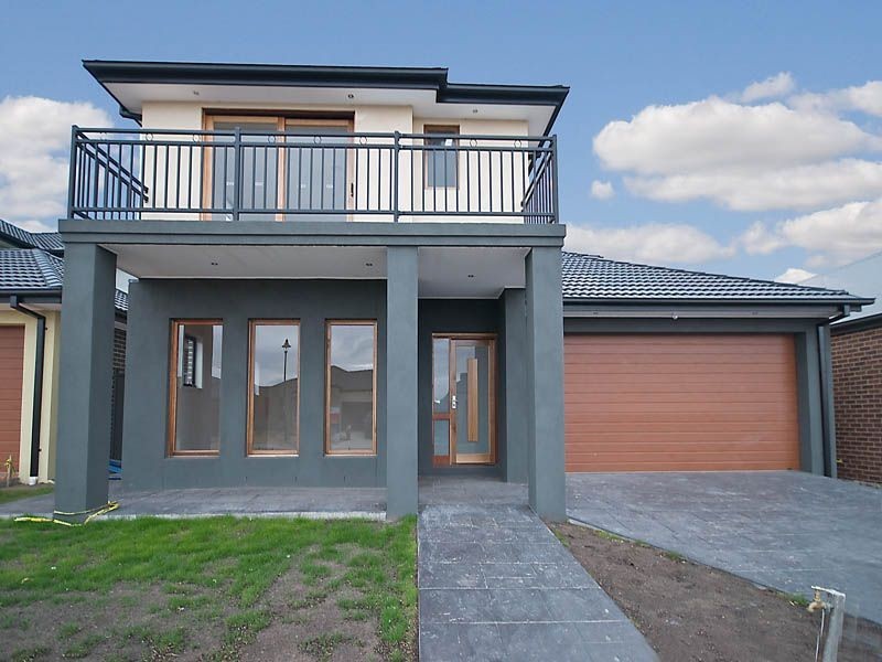27 Mallacoota Way, Craigieburn VIC 3064