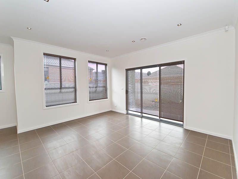 11  Pymble Gardens, Craigieburn VIC 3064