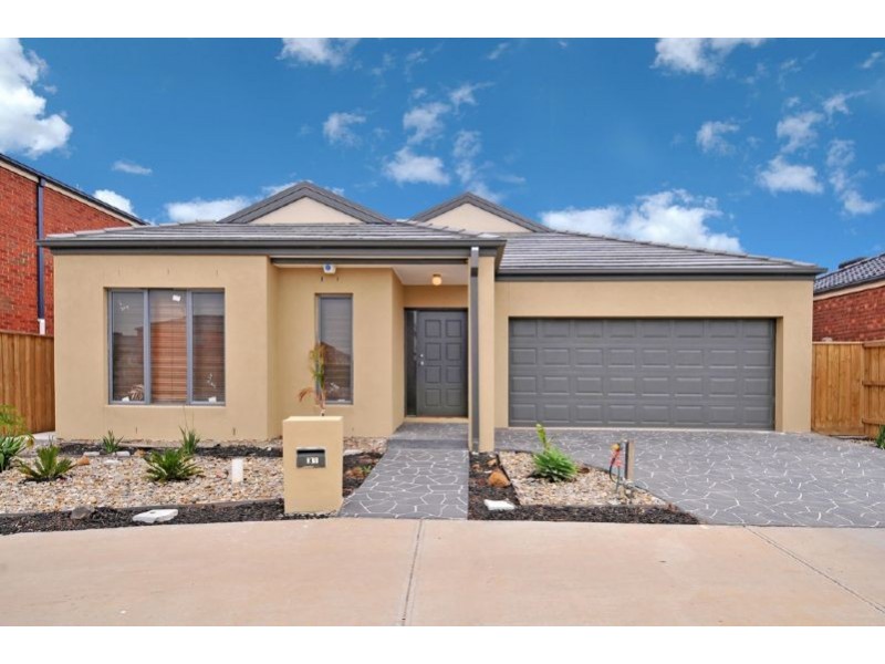 31 Bellfield Drive, Craigieburn VIC 3064