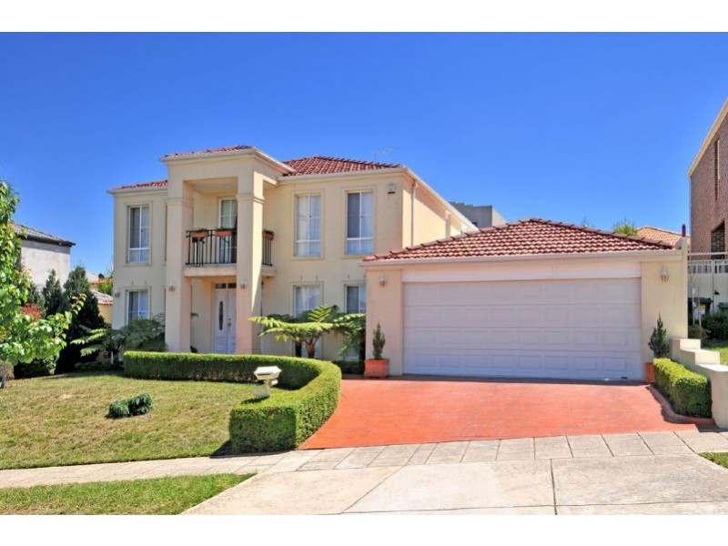 12 Hunter Avenue, Roxburgh Park VIC 3064