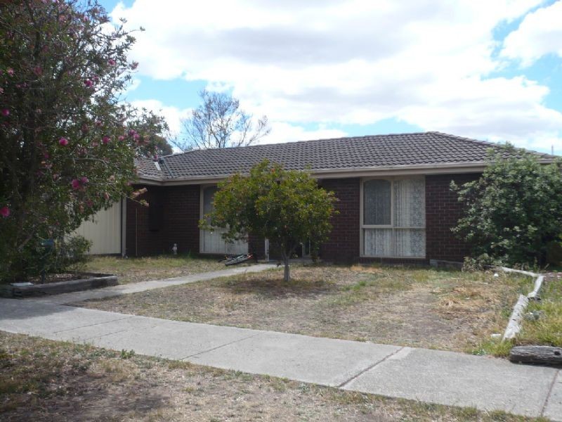 64 Mitford Cres, Craigieburn VIC 3064