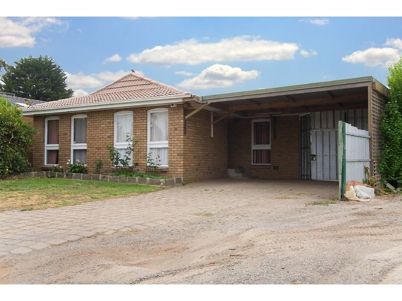 38 Pines Way, Craigieburn VIC 3064