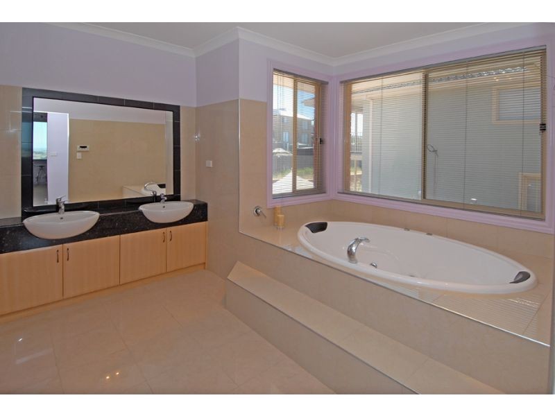 26 Excelsior Heights, Craigieburn VIC 3064