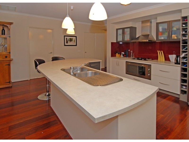 74 Mission Hills Way, Craigieburn VIC 3064