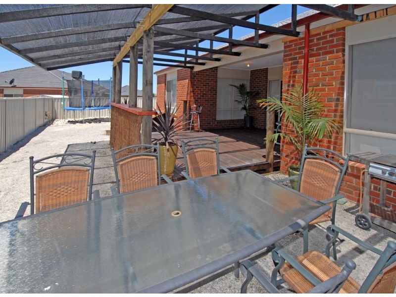 74 Mission Hills Way, Craigieburn VIC 3064