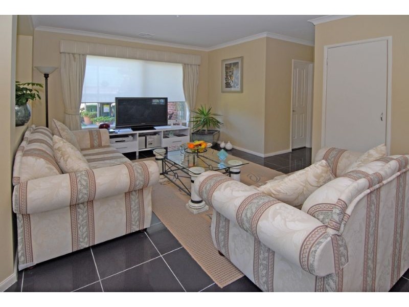 1 Lilac Close, Craigieburn VIC 3064