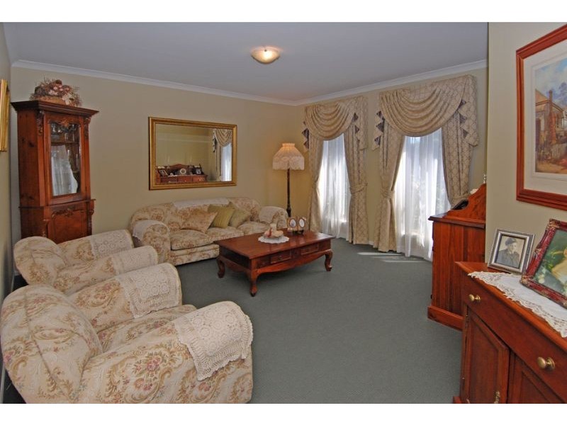 1 Lilac Close, Craigieburn VIC 3064