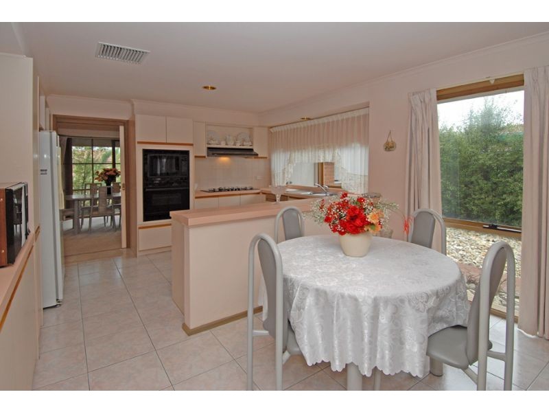51 Edington Way, Craigieburn VIC 3064