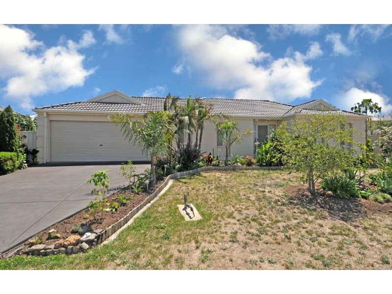 2 Meadowbank Court, Craigieburn VIC 3064