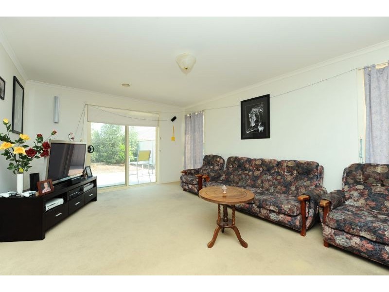 12 Willmott Drive, Craigieburn VIC 3064